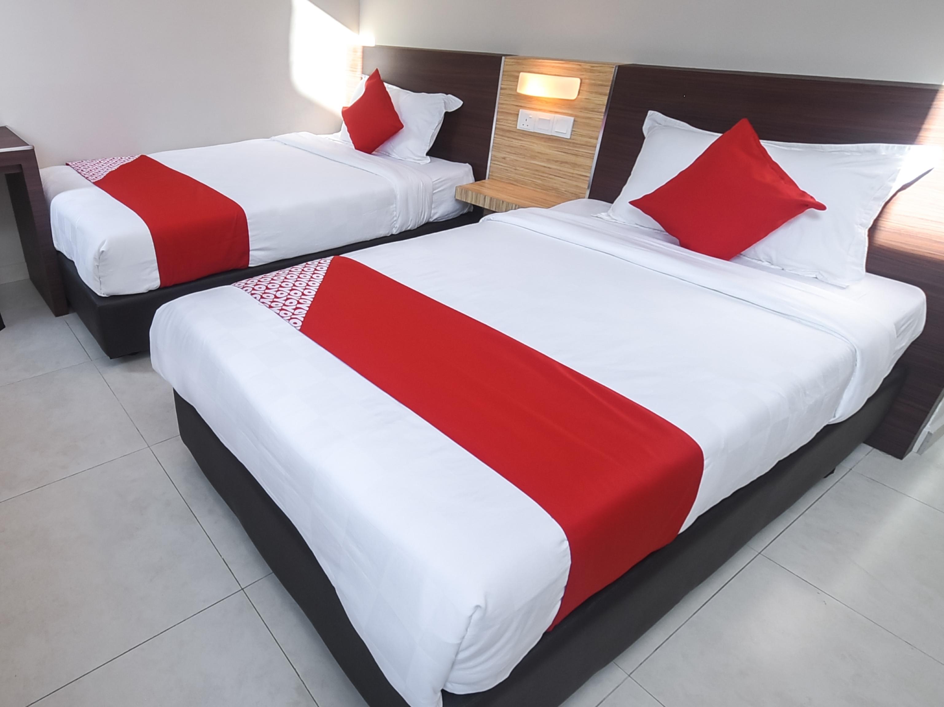 Oyo 1023 La Mirina Boutique Inn Экстерьер фото